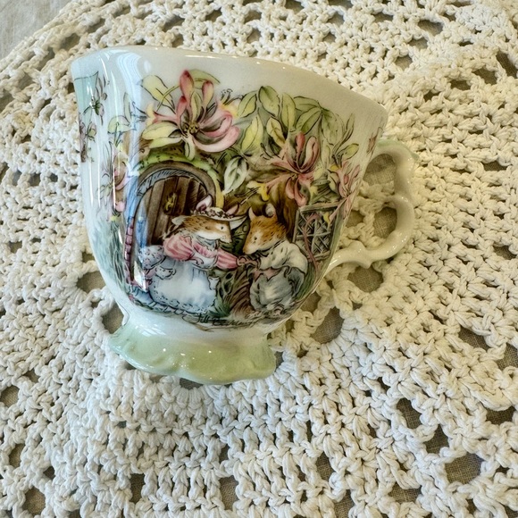 Vintage Royal Doulton Cup  1983 Jill Barklem Brambly Hedge Collection Summer - Picture 1 of 7